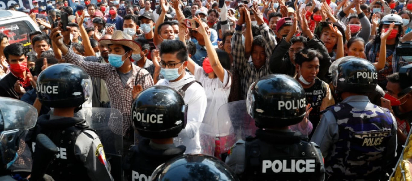 Οι ΗΠΑ θα λάβουν περαιτέρω «αυστηρά μέτρα» σε βάρος της χούντας στη Μιανμάρ